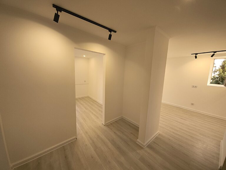 3 pokoje. 55 m2. NDM.